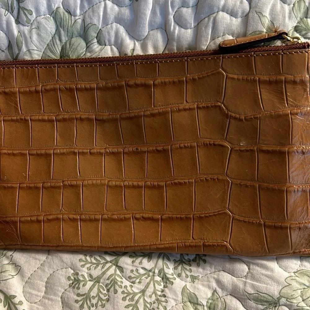Michael Kors Jet set Kors gator - print camel clutch wallet wristlet.